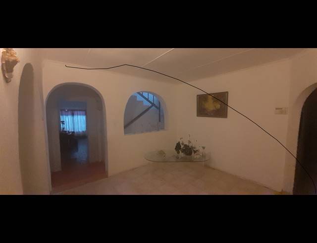 6 bed property to rent in BUCCLEUCH